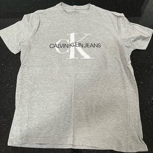 Calvin Klein T-shirt